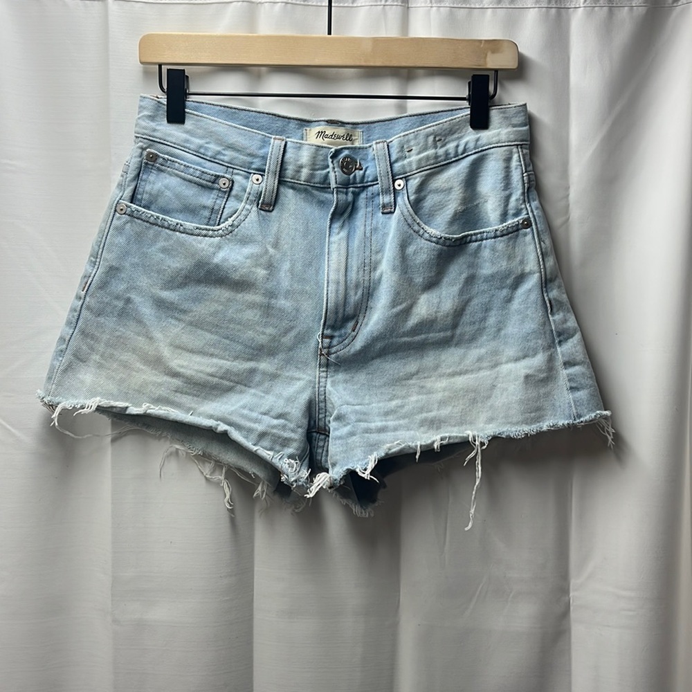 Madewell Light‎ Wash Distressed Relaxed Denim Short-25